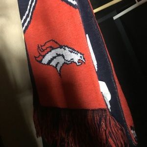 Brand new broncos scarf nfl